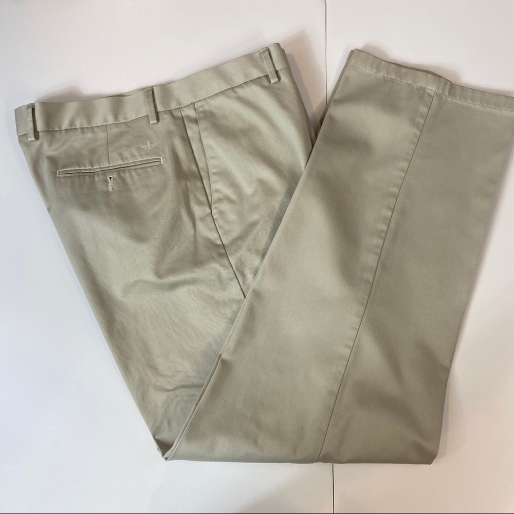 Dockers Classic Fit Khakis 38 X 34